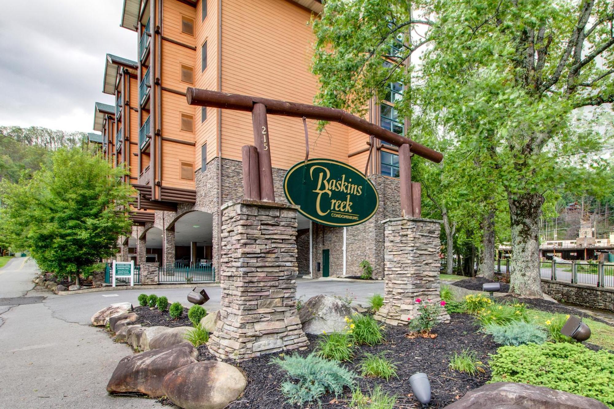 Baskins Creek Condos Gatlinburg Room photo