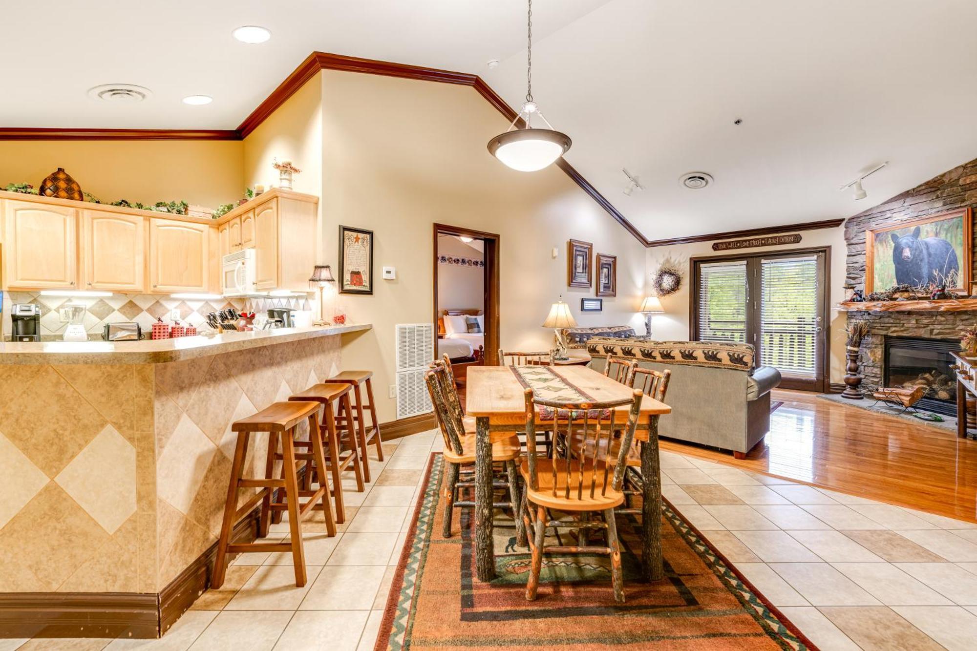 Baskins Creek Condos Gatlinburg Room photo
