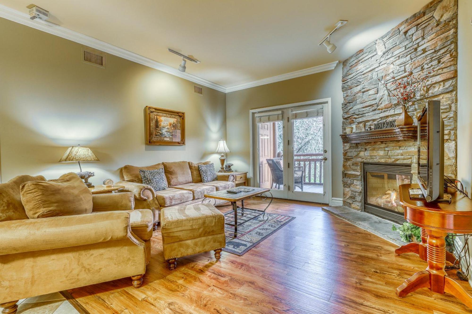 Baskins Creek Condos Gatlinburg Room photo