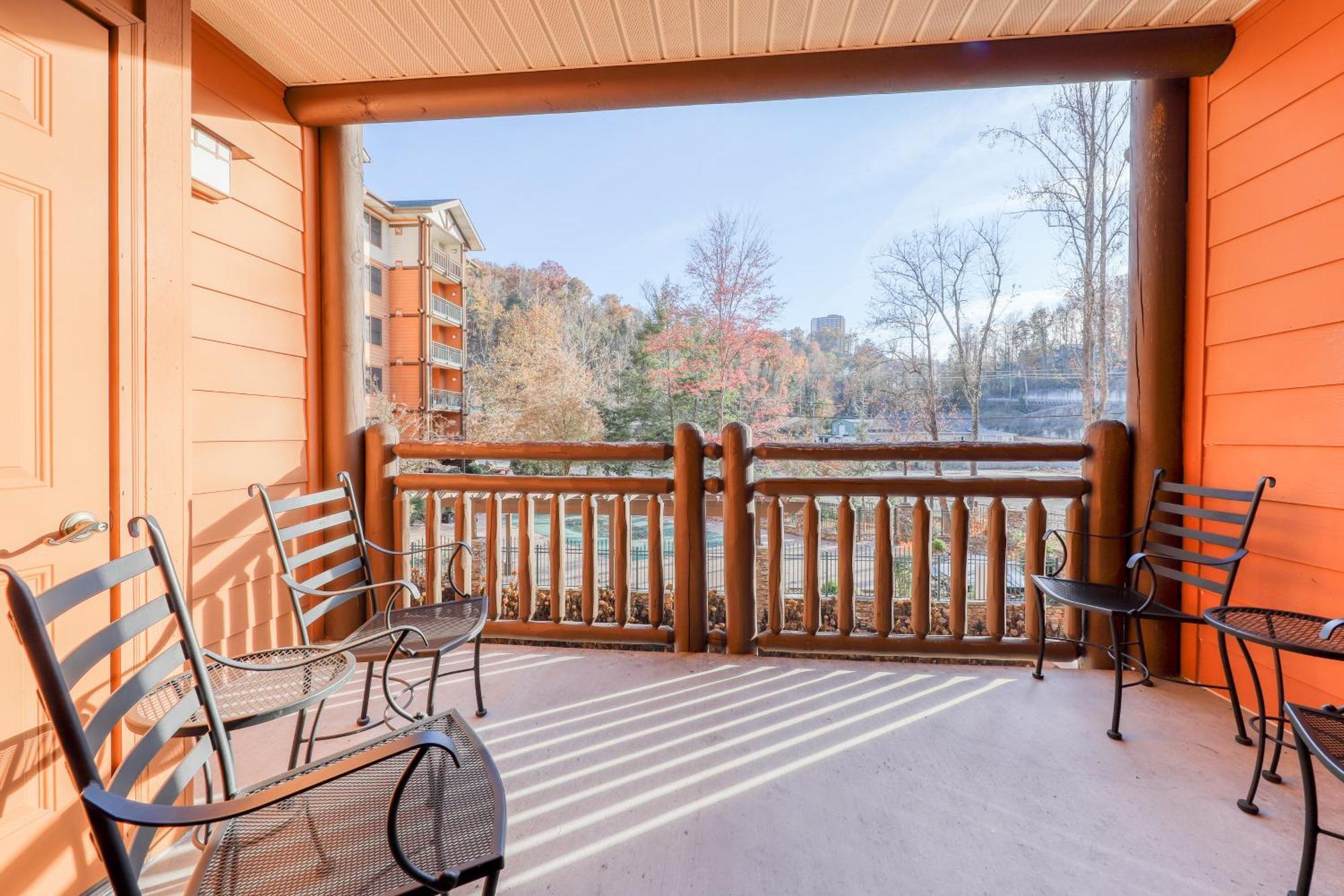 Baskins Creek Condos Gatlinburg Room photo